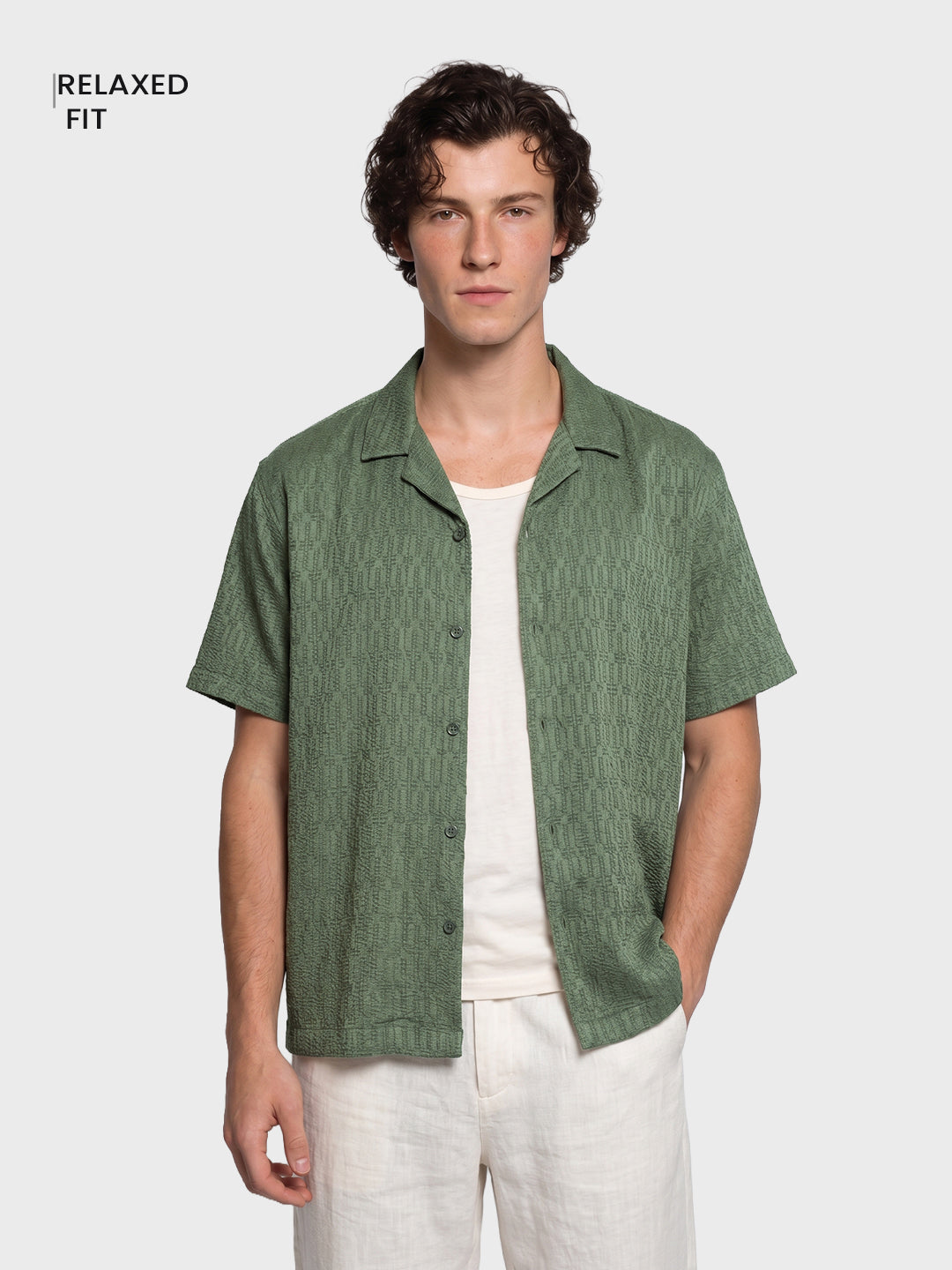 Men's Green Relaxed Fit Solid Casual Shirt