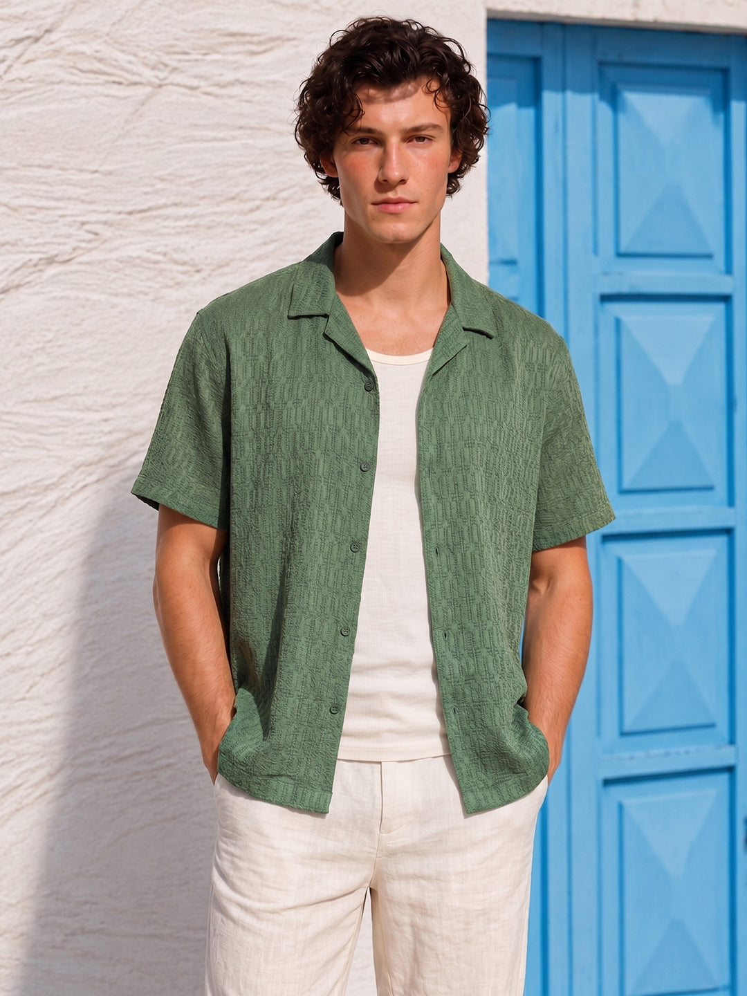 Men's Green Relaxed Fit Solid Casual Shirt