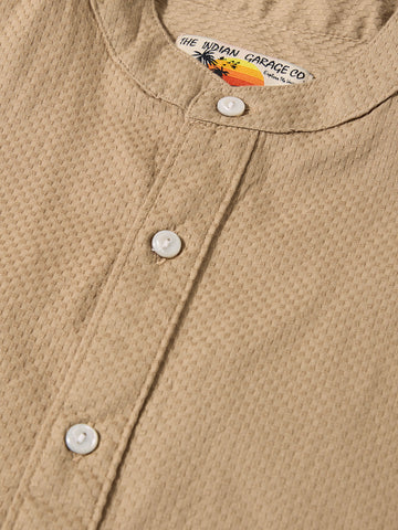 Men's Khaki Slim Fit Solid Casual Shirt