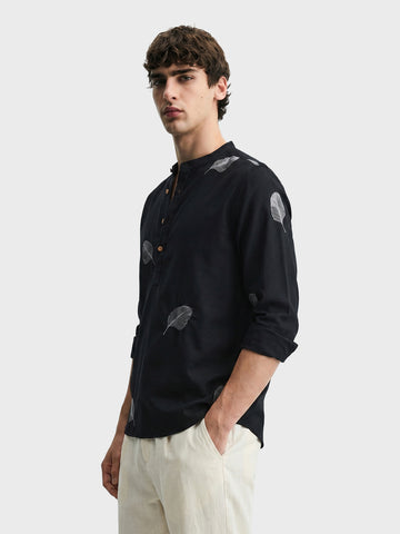 Men's Black Relaxed Fit Embroidered Casual Shirts
