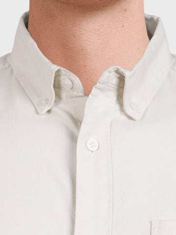 Men's Cream Slim Fit Solid Casual Shirt