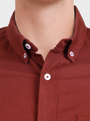 Men's Rust Slim Fit Solid Casual Shirt