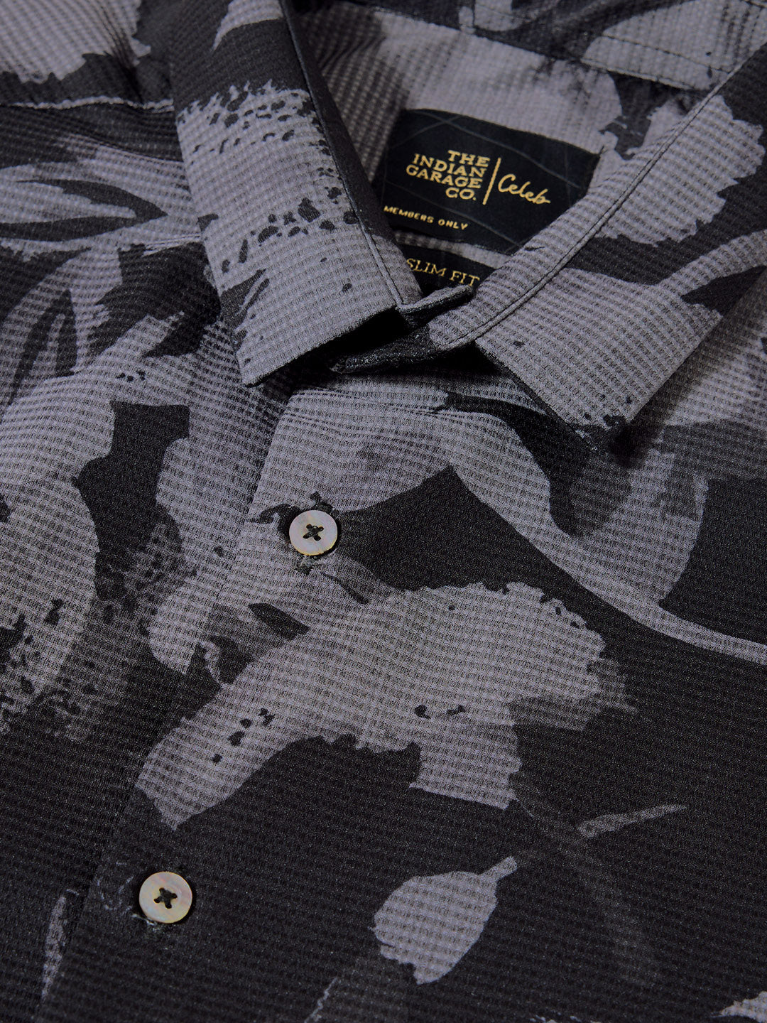 Men's Black Slim Fit Printed Casual Shirt