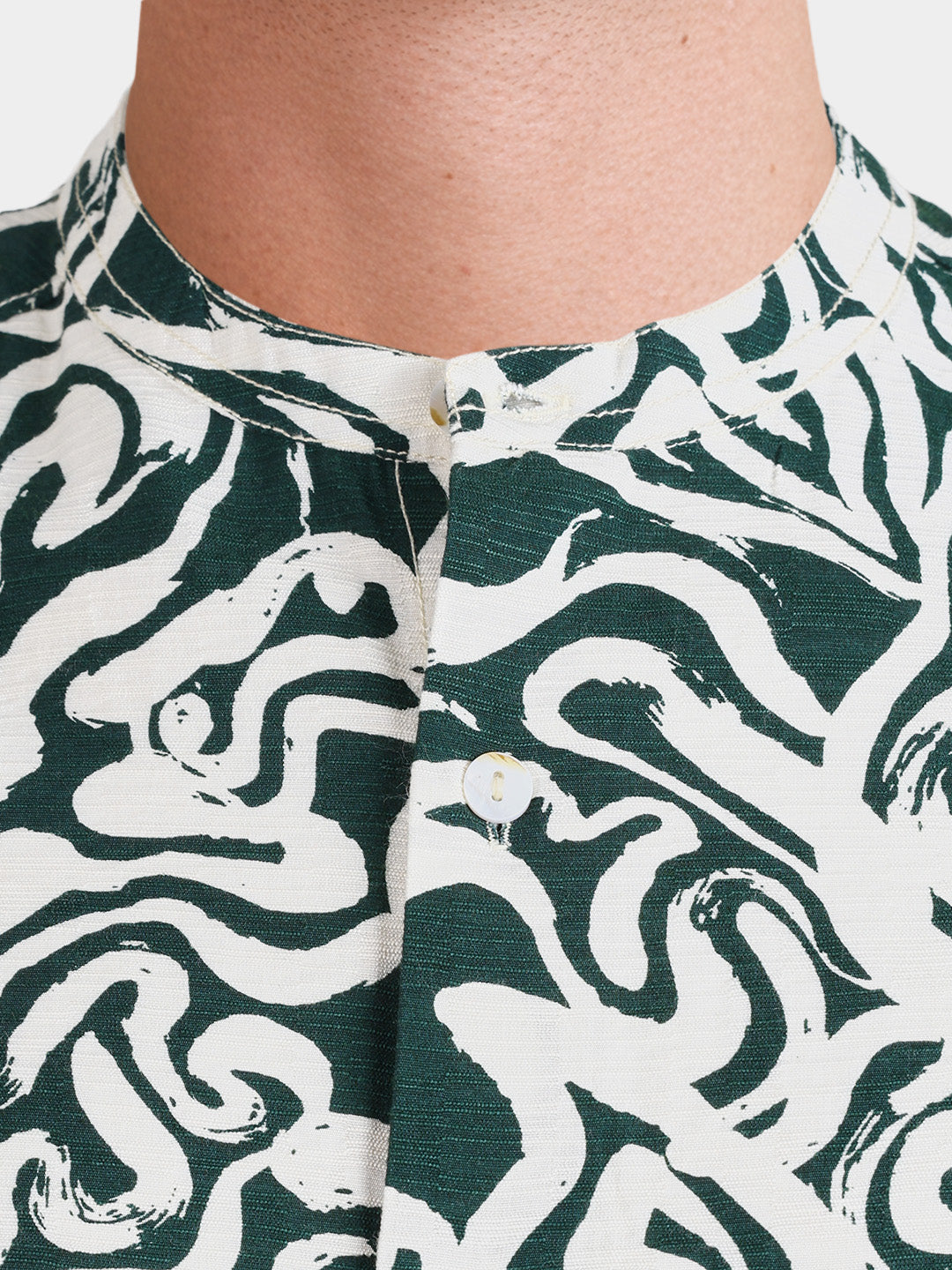 Men's Green Relaxed Fit Printed Casual Shirt