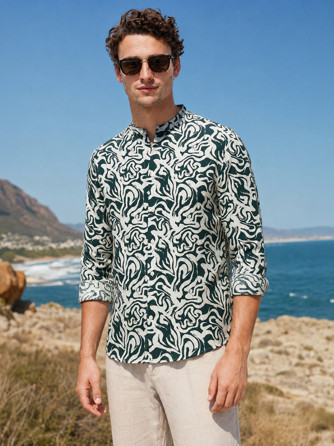 Men's Green Relaxed Fit Printed Casual Shirt