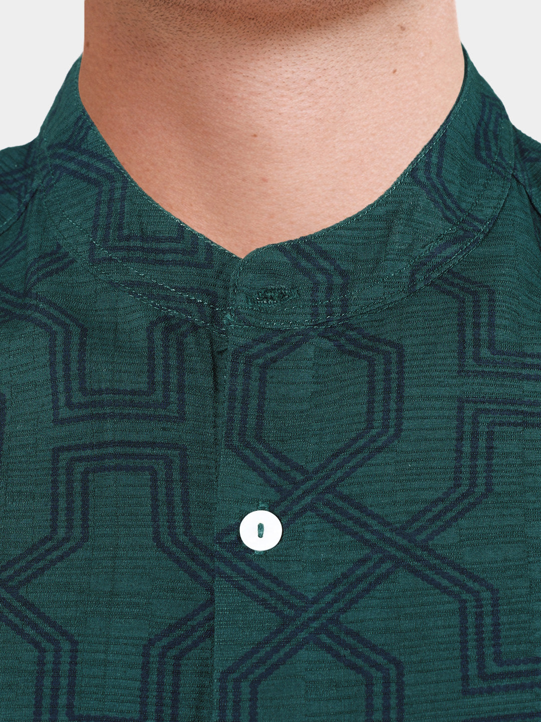 Men's Green Relaxed Fit Printed Casual Shirt