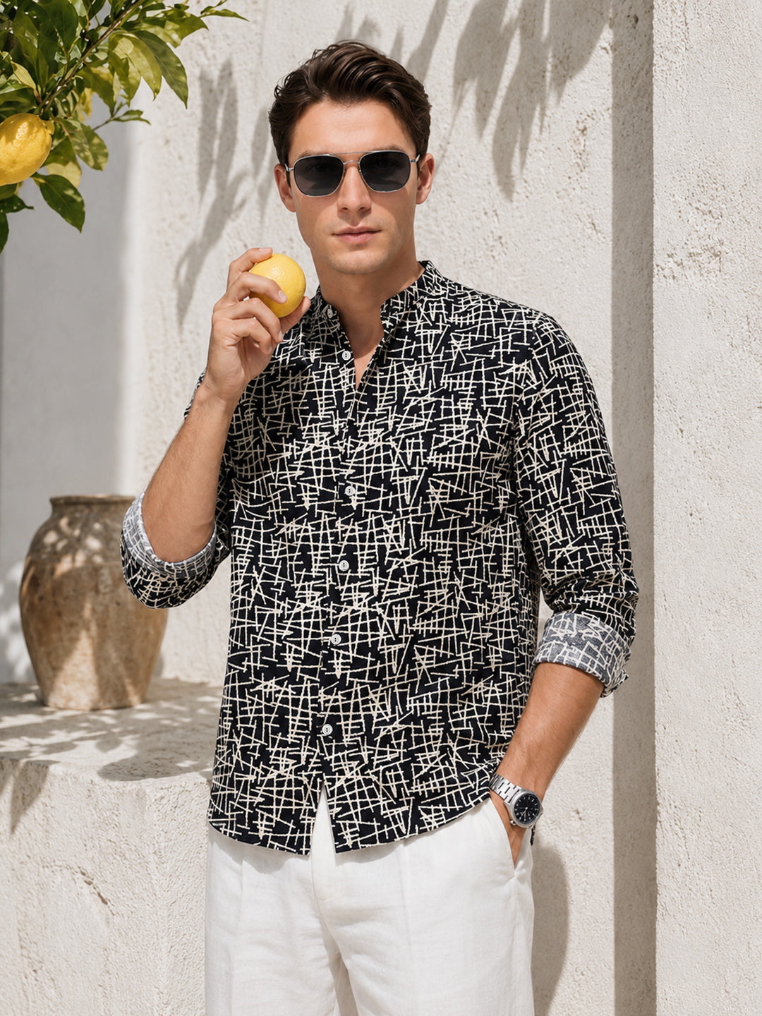 Men's Black Regular Fit Printed Casual Shirt