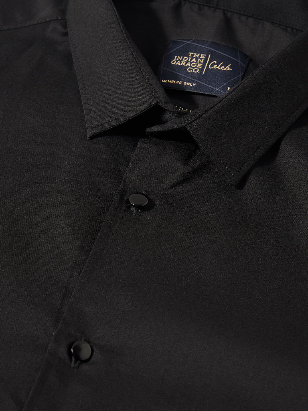 Men's Black Slim Fit Solid Casual Shirt