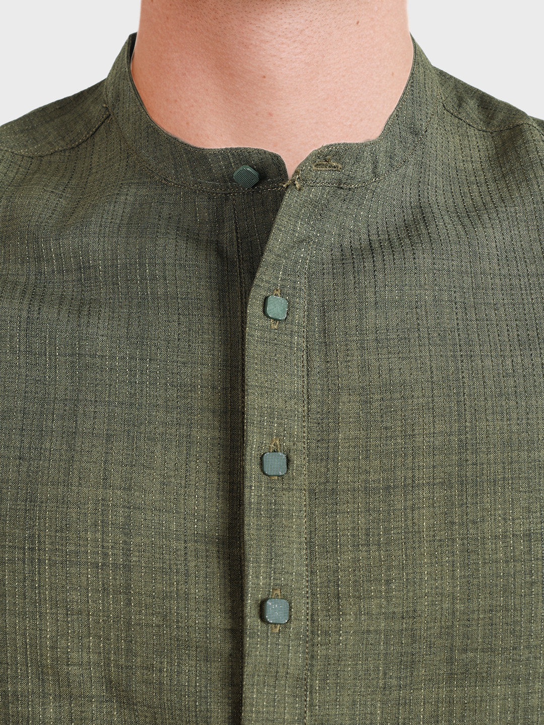 Men's Olive Regular Fit Solid Casual Shirt
