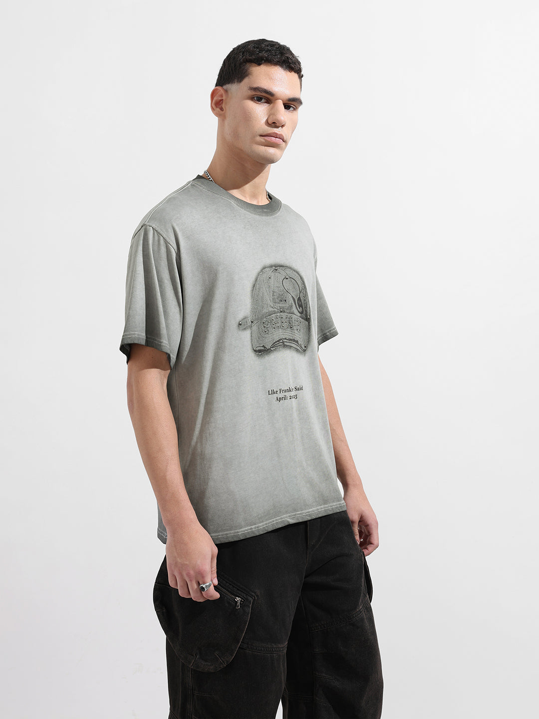 Men's Grey Relaxed Fit Graphic Street Wear T-Shirt