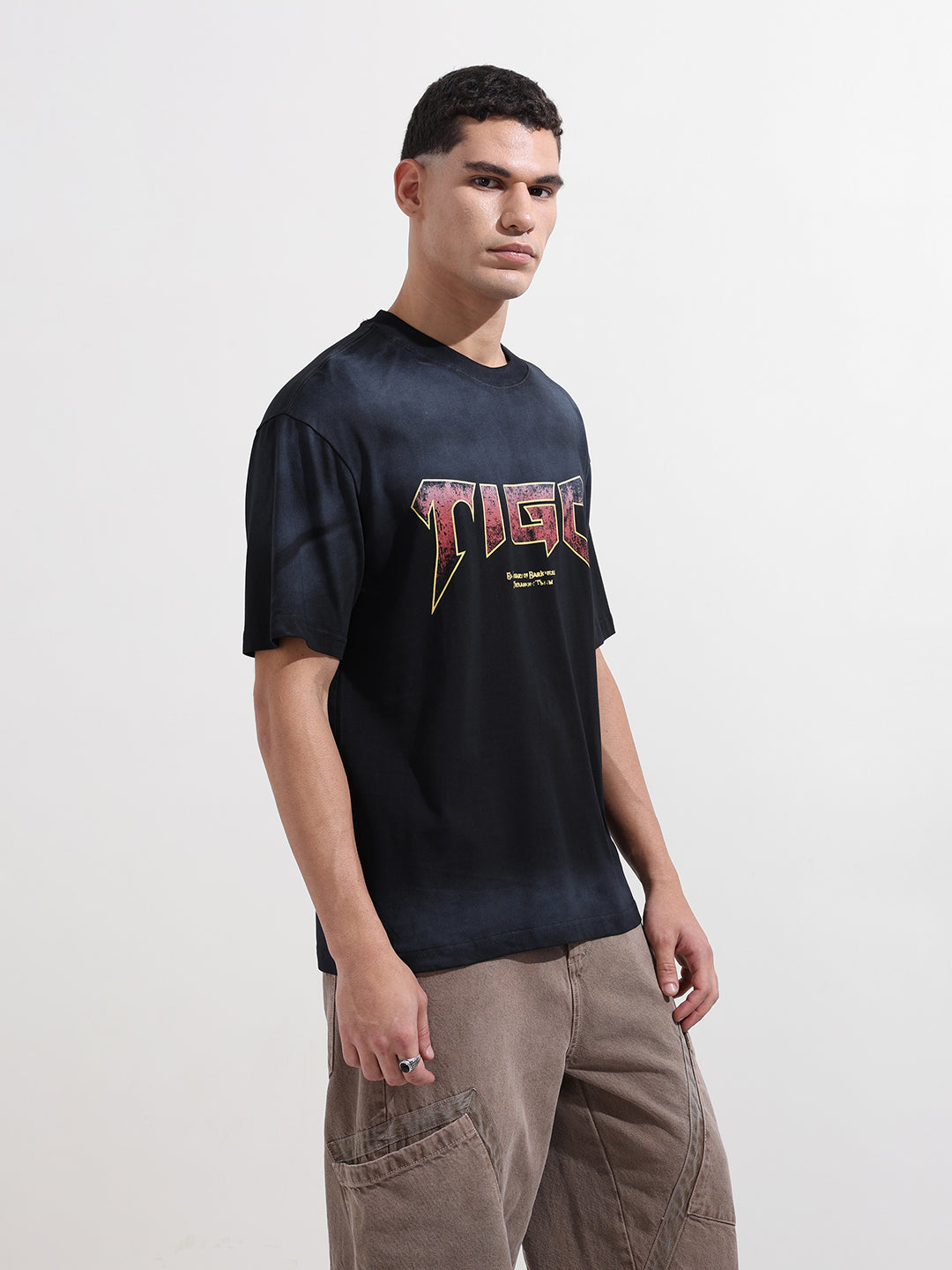 Men's Black Relaxed Fit Graphic Street Wear T-Shirt