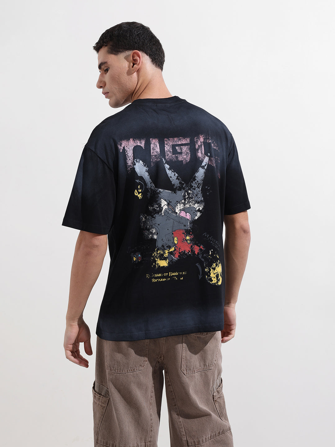 Men's Black Relaxed Fit Graphic Street Wear T-Shirt