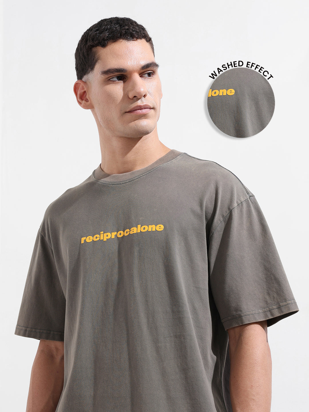 Men's Grey Relaxed Fit Graphic Street Wear T-Shirt