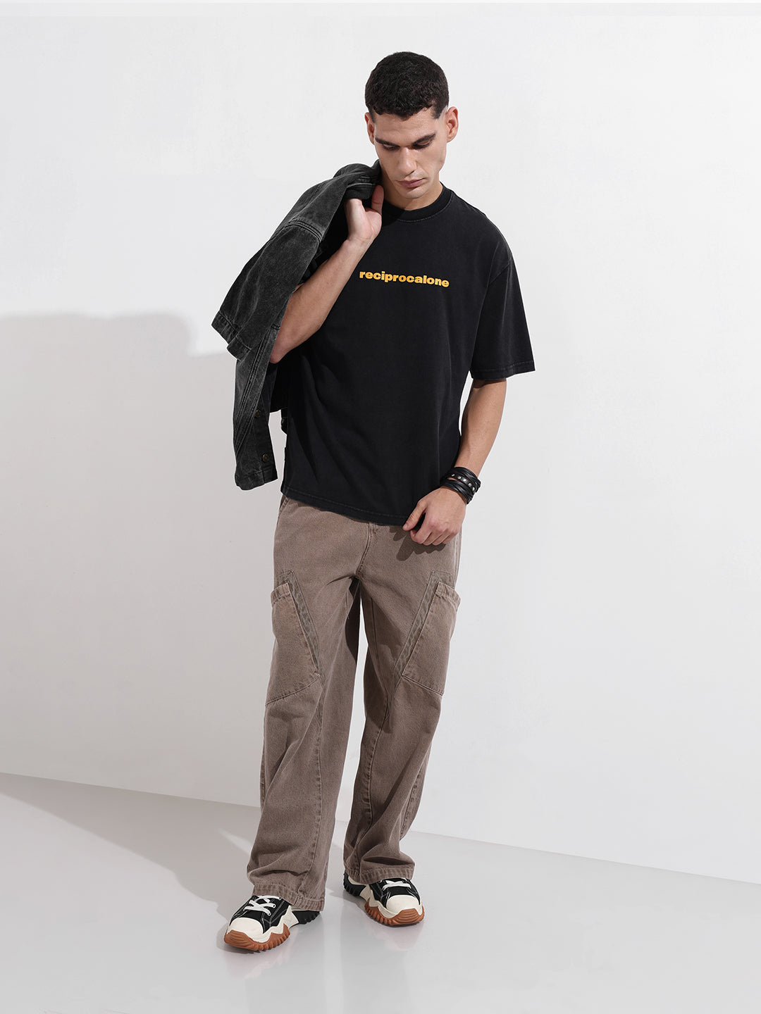 Men's Black Relaxed Fit Graphic Street Wear T-Shirt