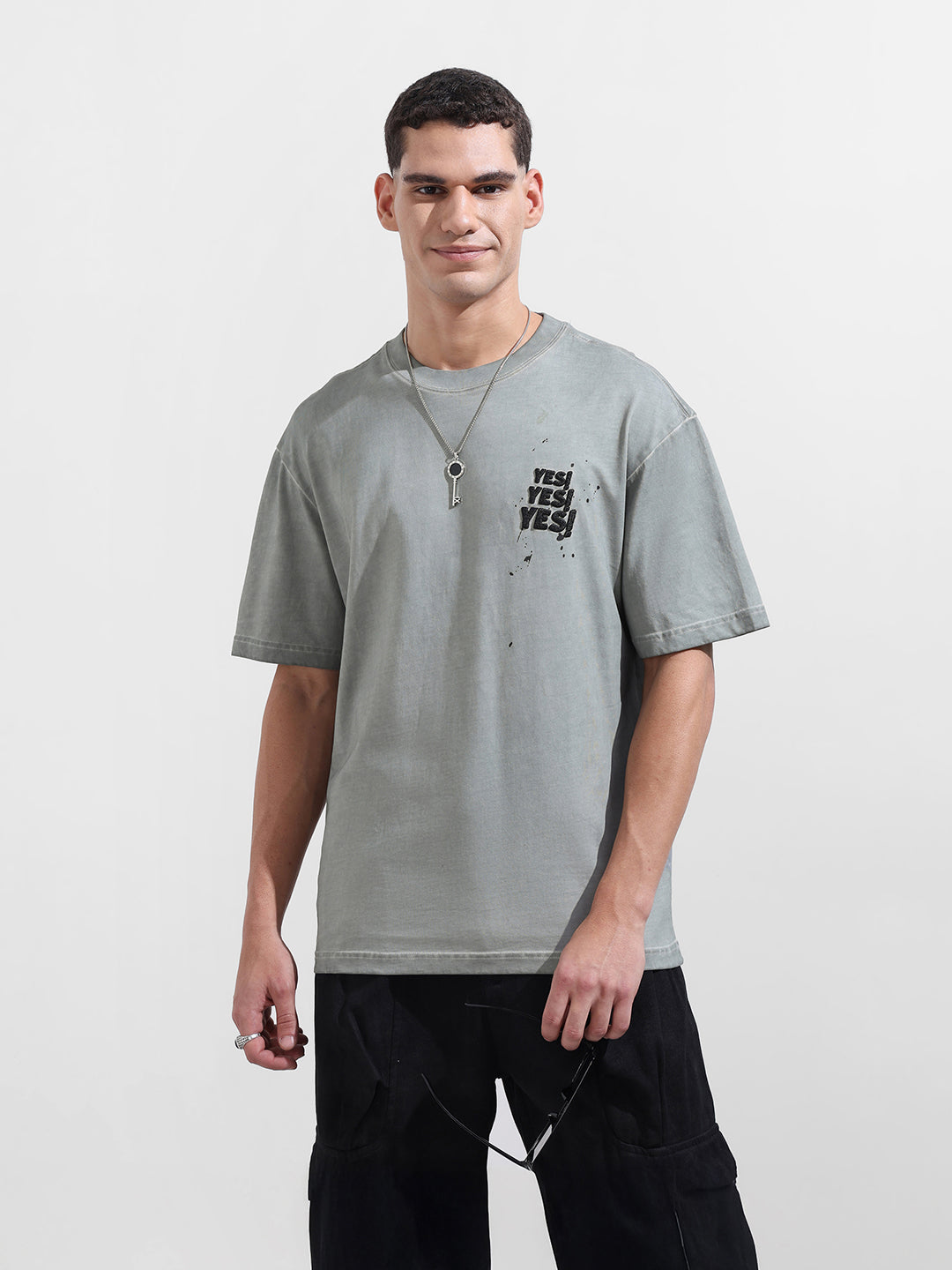 Men's Grey Relaxed Fit Graphic Street Wear T-Shirt