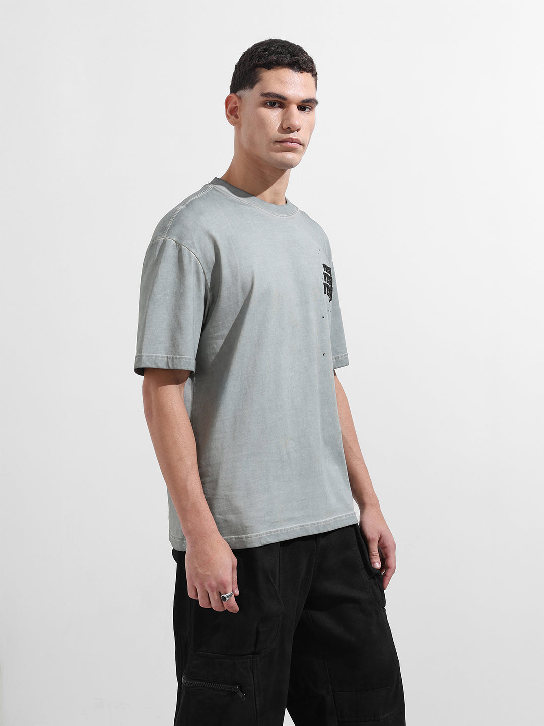 Men's Grey Relaxed Fit Graphic Street Wear T-Shirt