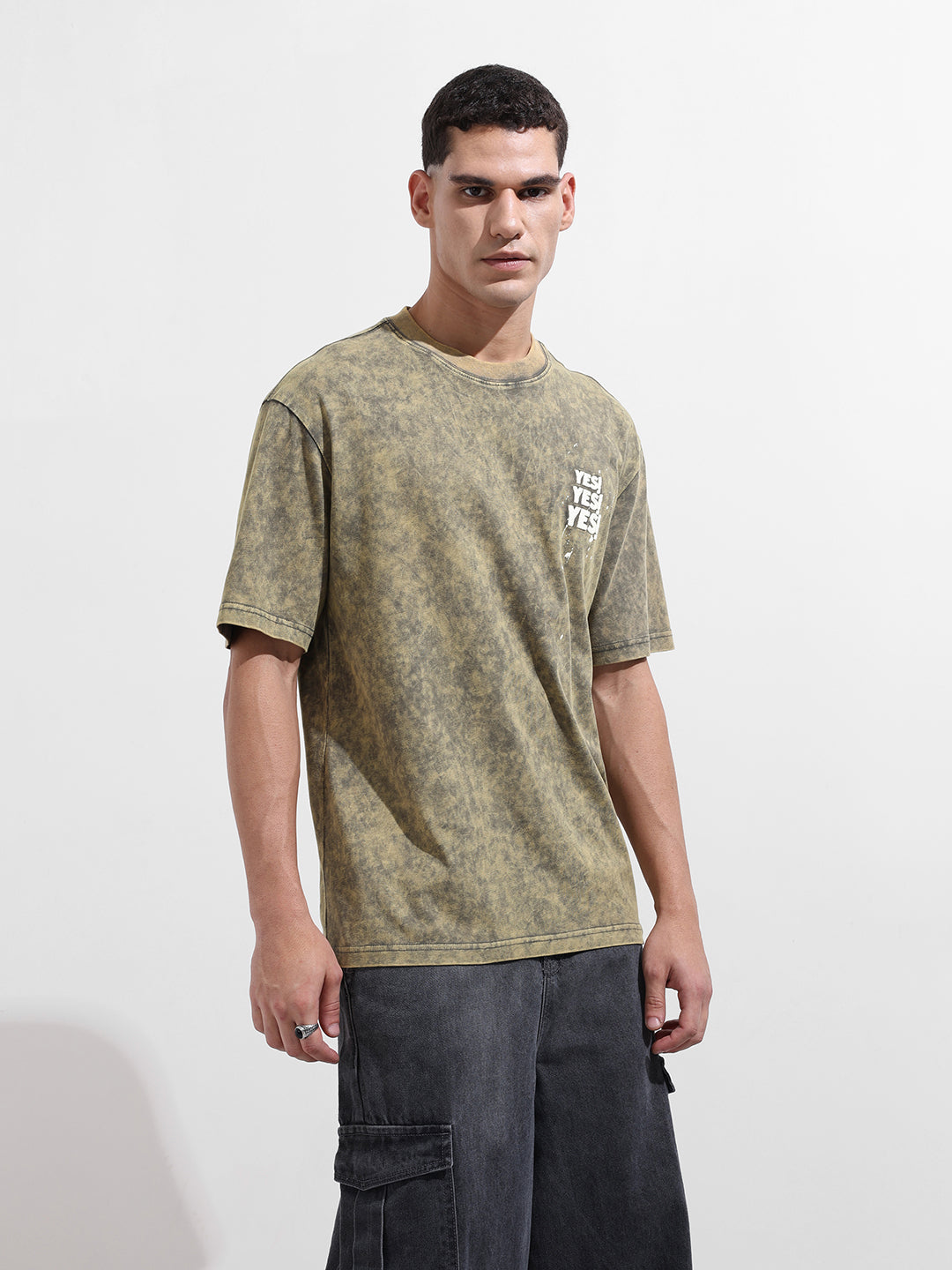 Men's Green Relaxed Fit Graphic Street Wear T-Shirt