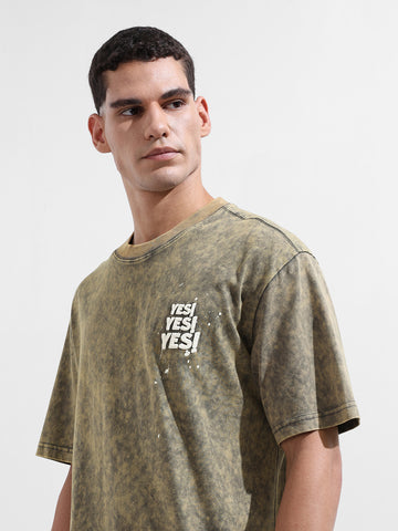 Men's Green Relaxed Fit Graphic Street Wear T-Shirt