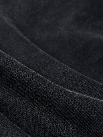 Men's Black Relaxed Fit Graphic Printed 240 GSM Street Wear T-Shirt