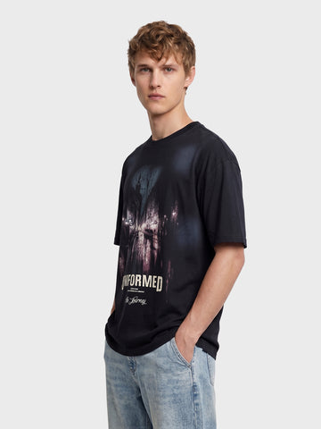 Men's Black Relaxed Fit Graphic Printed 240 GSM Street Wear T-Shirt