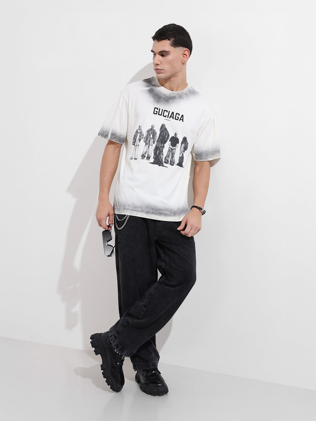 Men's Cream Relaxed Fit Graphic Street Wear T-Shirt