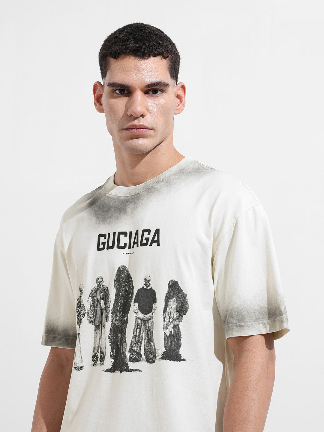 Men's Cream Relaxed Fit Graphic Street Wear T-Shirt