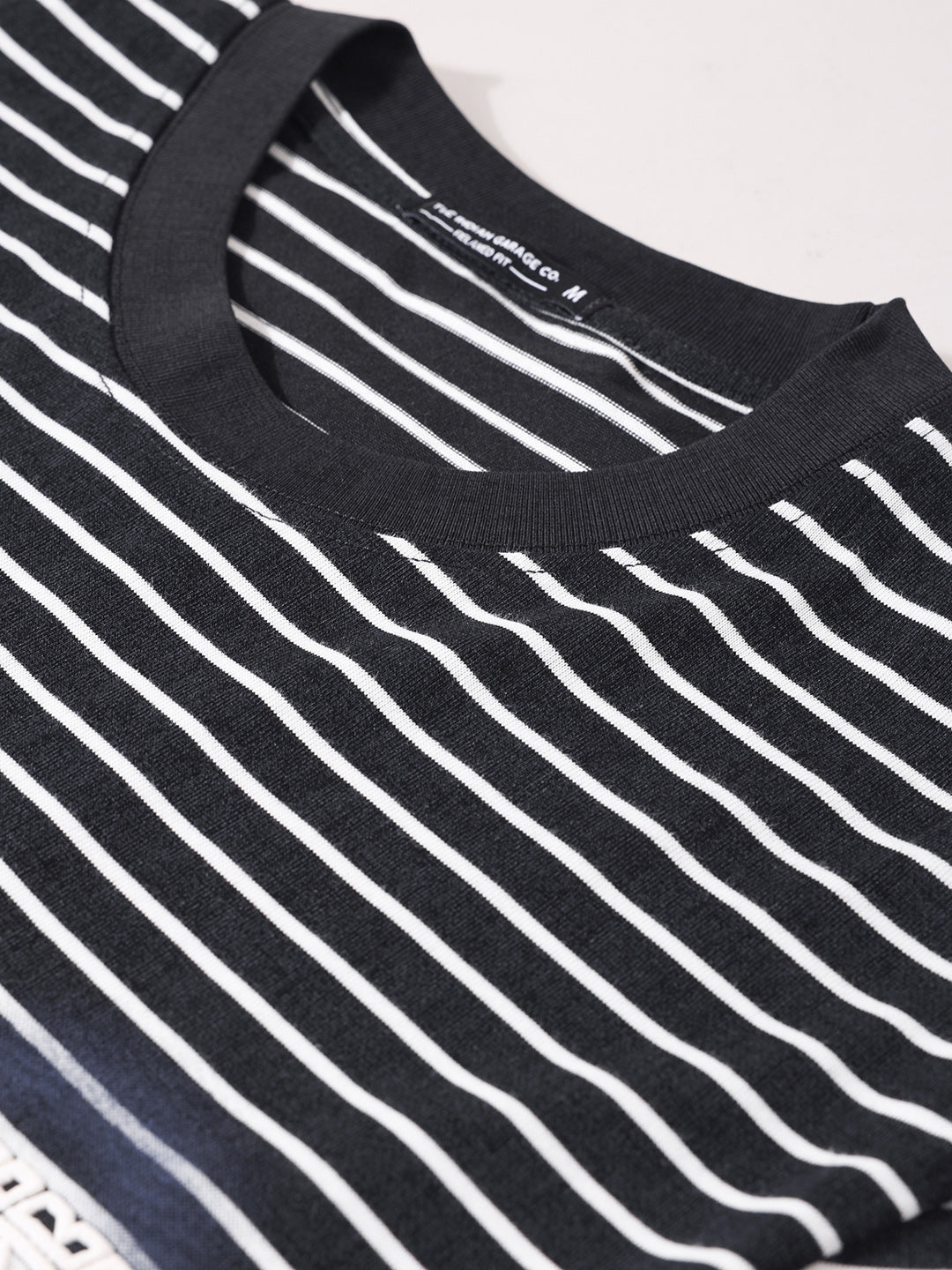 Men's Black Relaxed Fit Striped Street Wear T-Shirt