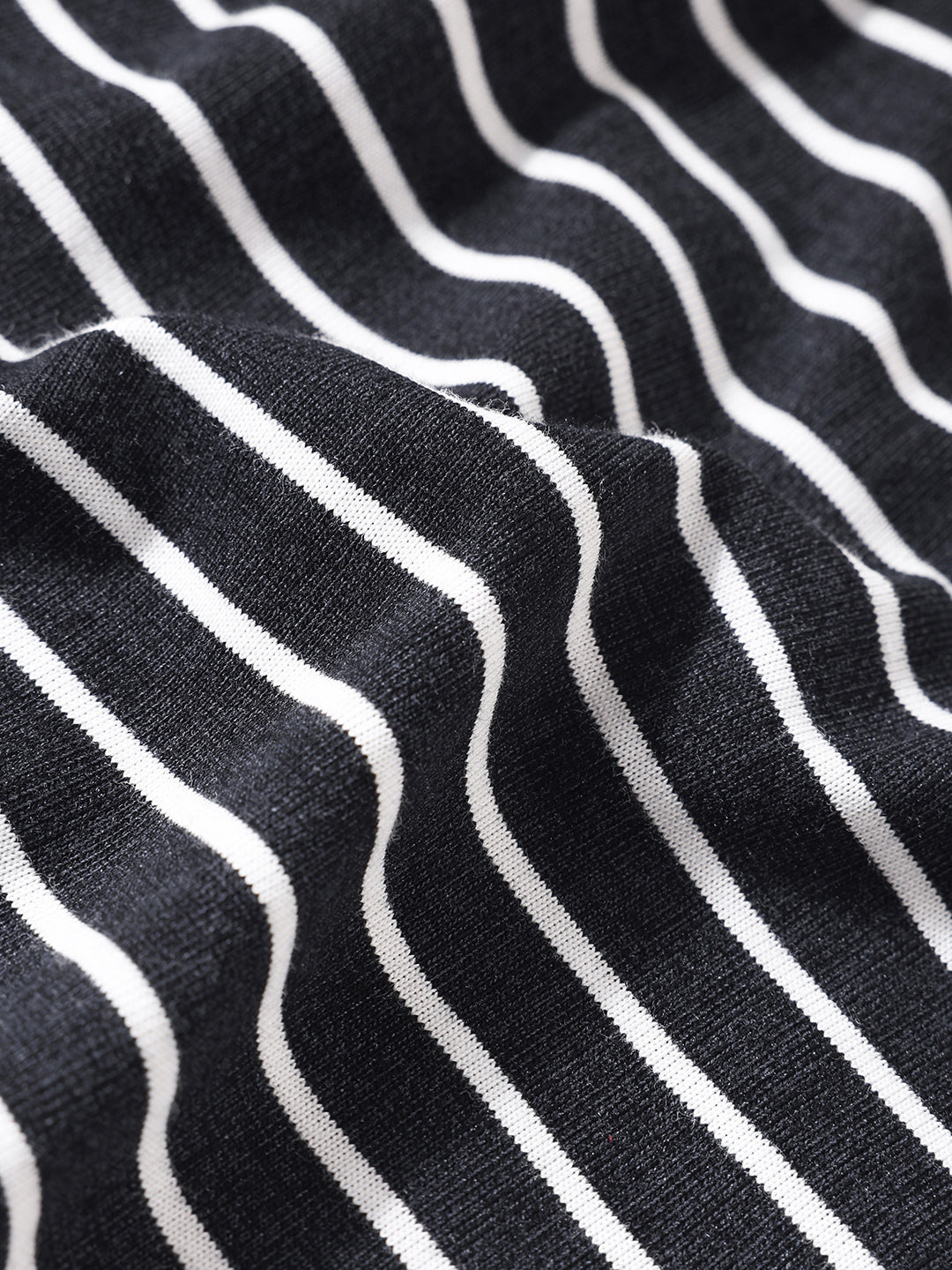 Men's Black Relaxed Fit Striped Street Wear T-Shirt