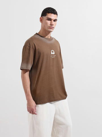 Men's Brown Relaxed Fit Graphic Street Wear T-Shirt