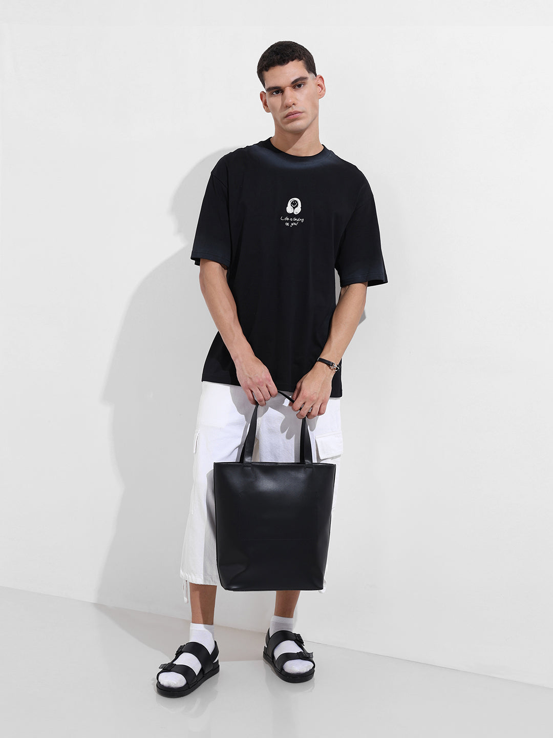Men's Black Relaxed Fit Graphic Street Wear T-Shirt