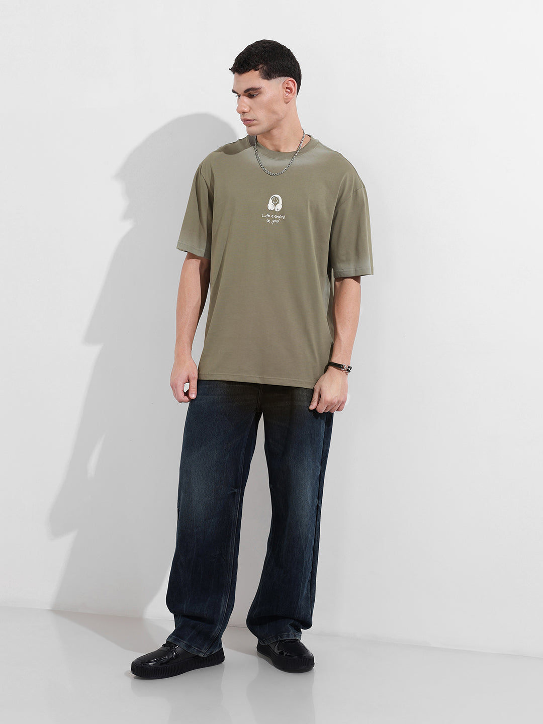 Men's Green Relaxed Fit Graphic Street Wear T-Shirt