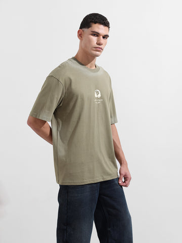 Men's Green Relaxed Fit Graphic Street Wear T-Shirt