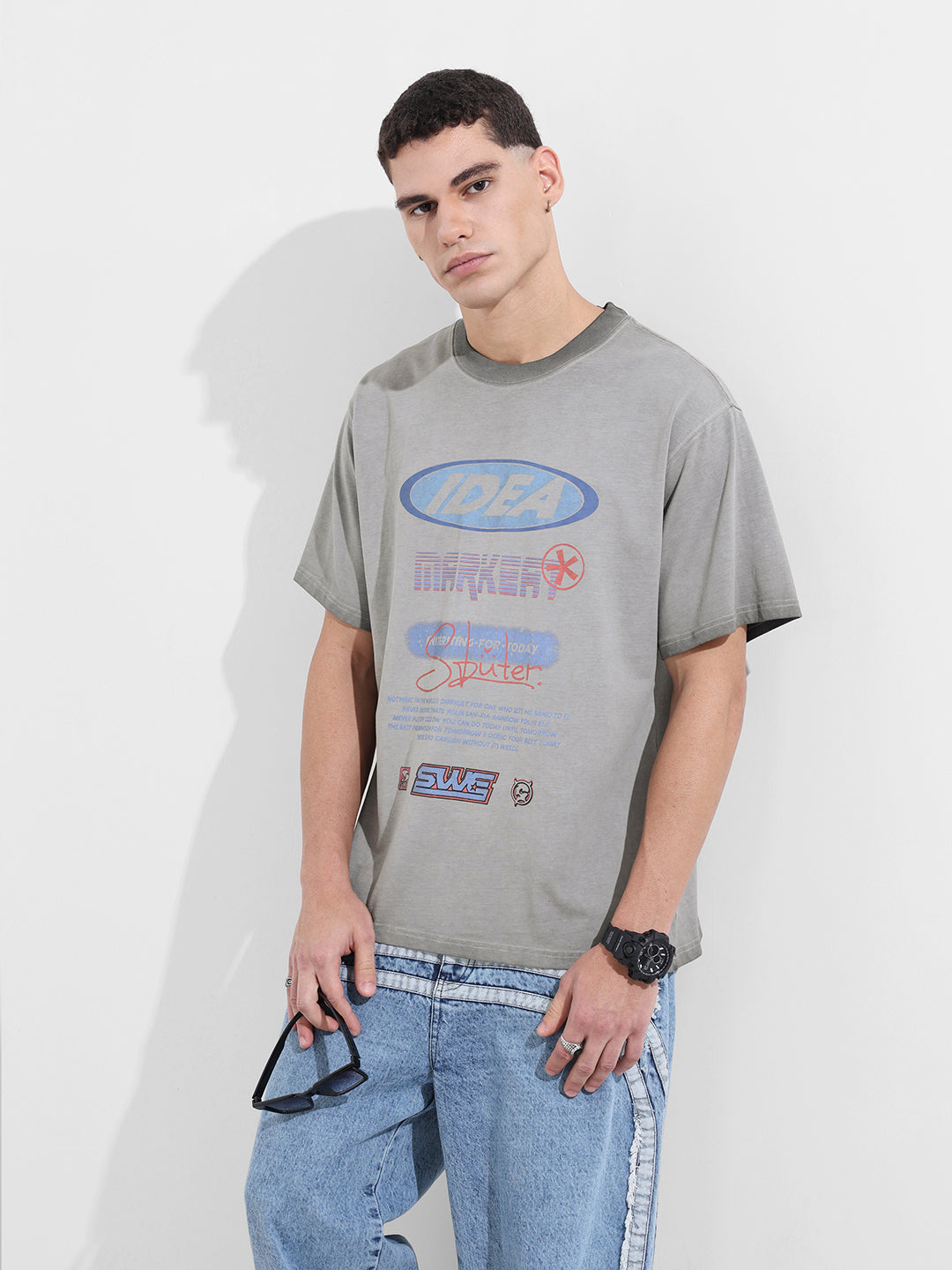 Men's Grey Relaxed Fit Graphic Street Wear T-Shirt