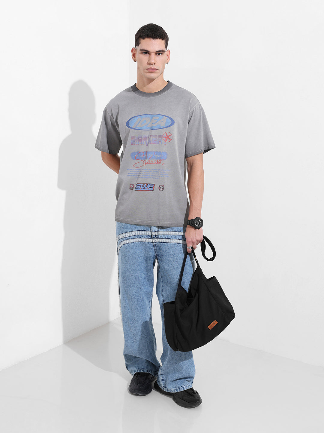 Men's Grey Relaxed Fit Graphic Street Wear T-Shirt