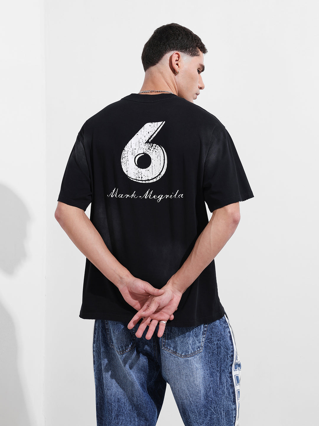 Men's Black Relaxed Fit Graphic Street Wear T-Shirt