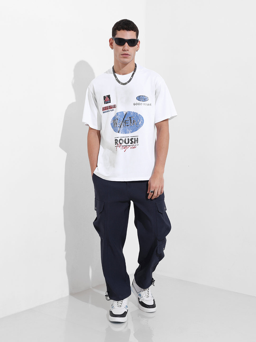 Men's White Relaxed Fit Graphic Street Wear T-Shirt