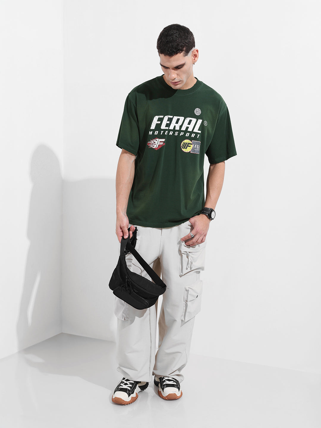 Men's Green Relaxed Fit Graphic Street Wear T-Shirt
