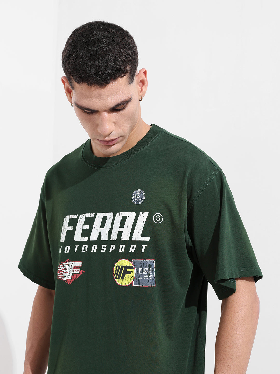 Men's Green Relaxed Fit Graphic Street Wear T-Shirt