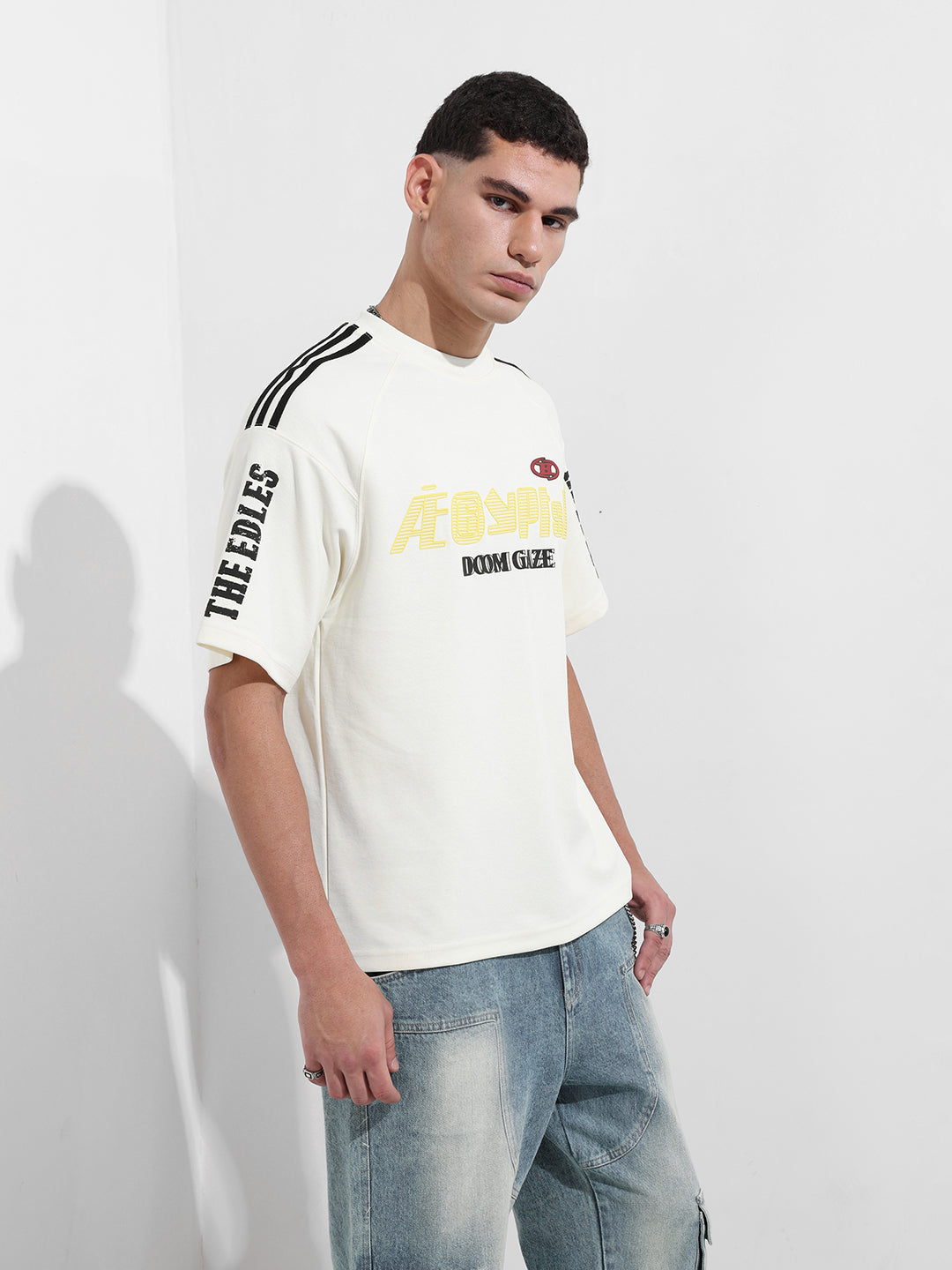 Men's Cream Relaxed Fit Graphic Street Wear T-Shirt