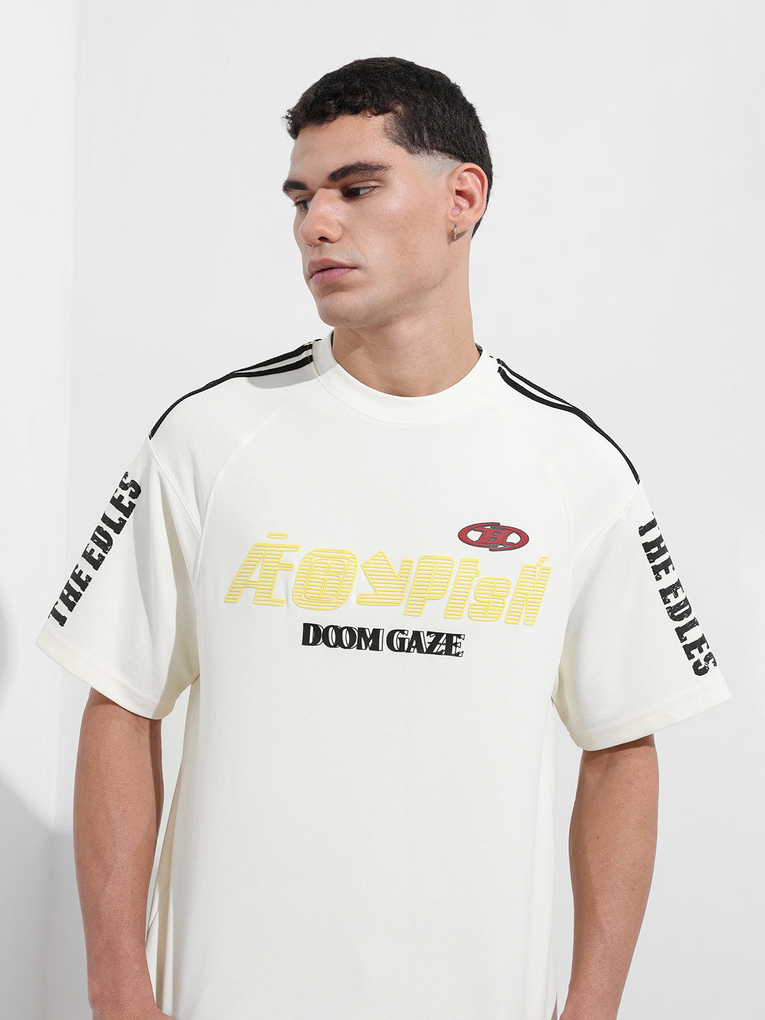 Men's Cream Relaxed Fit Graphic Street Wear T-Shirt