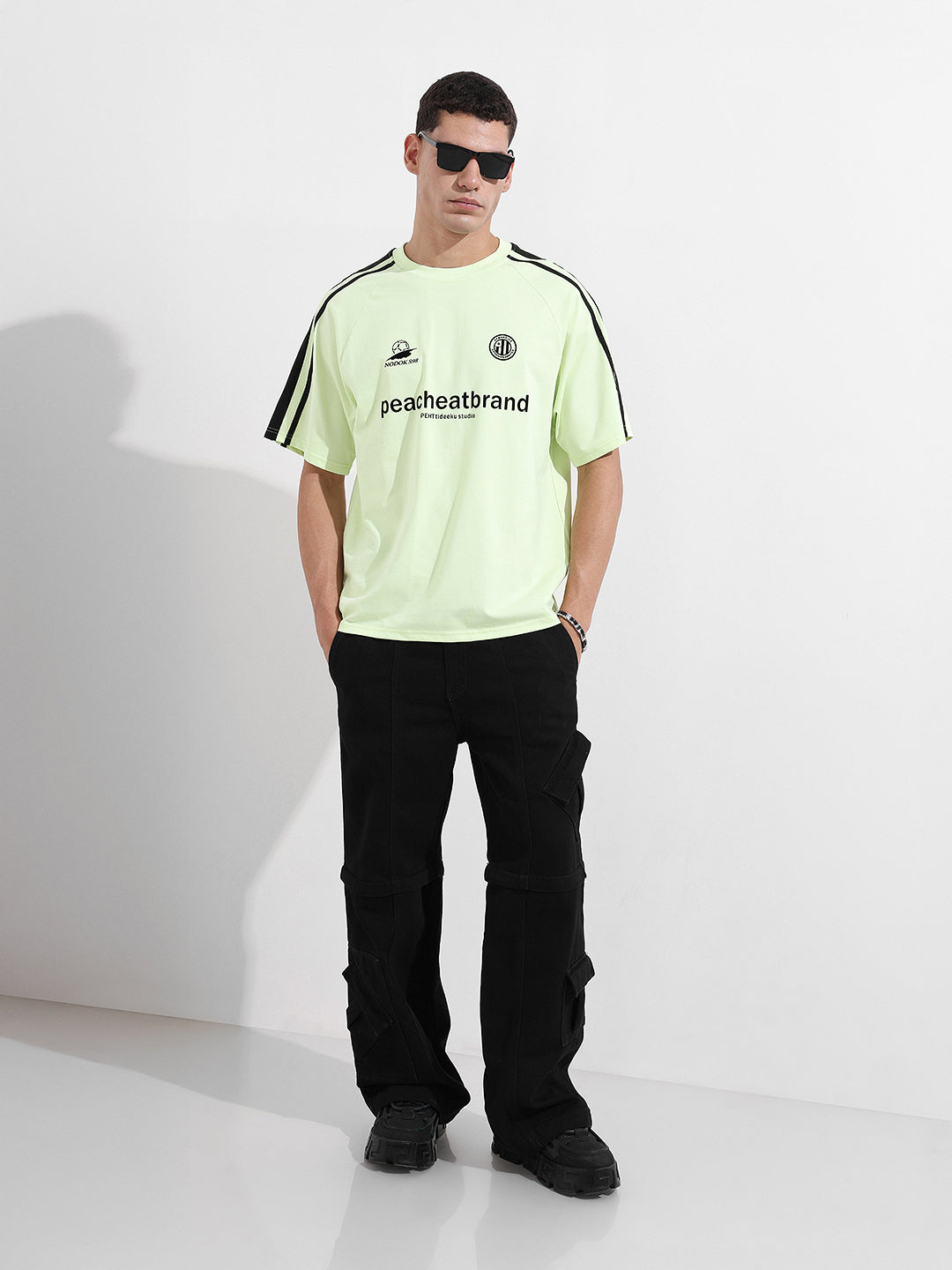 Men's Green Relaxed Fit Graphic Street Wear T-Shirt