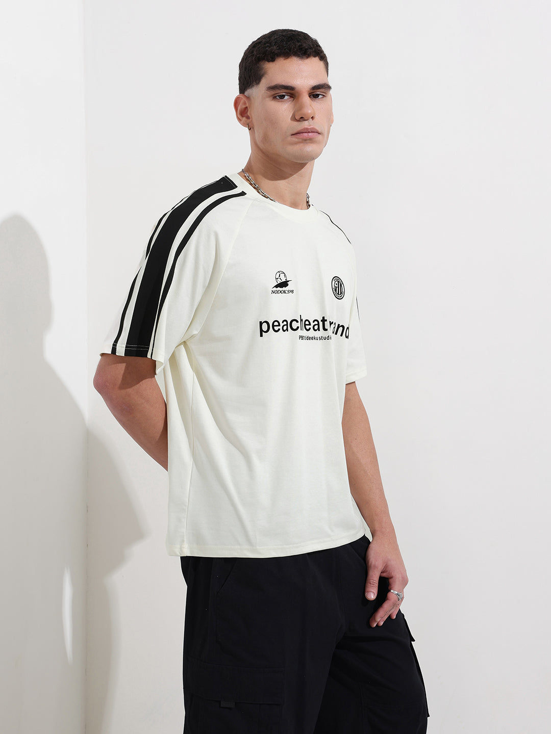 Men's Cream Relaxed Fit Graphic Street Wear T-Shirt