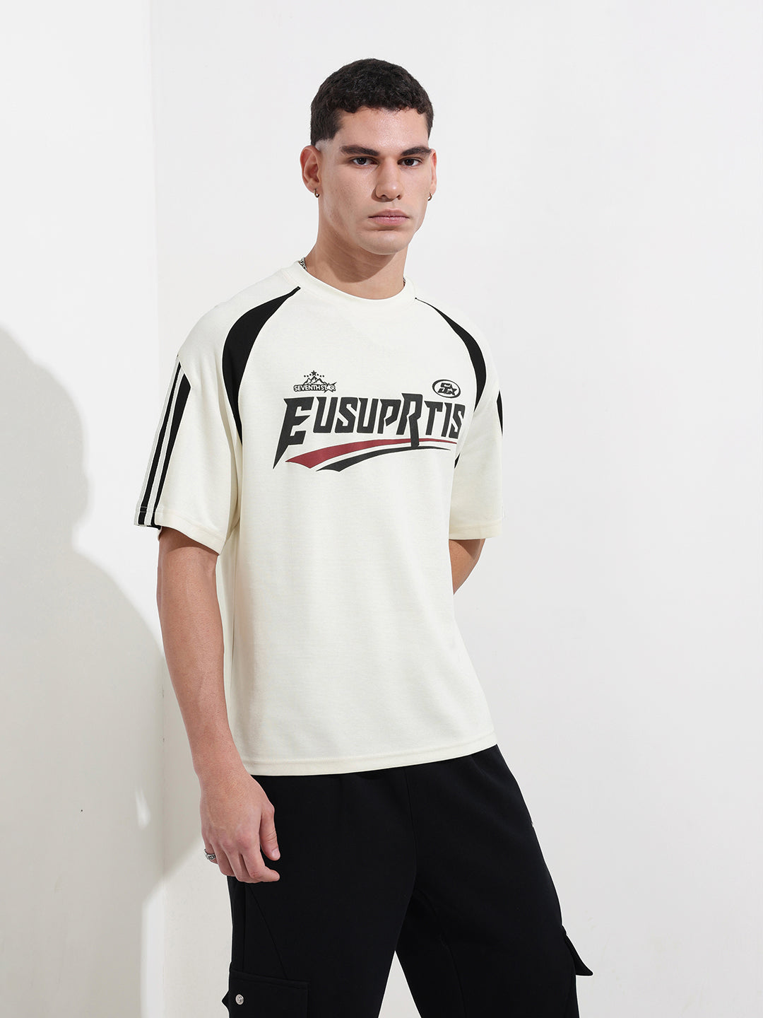 Men's Cream Relaxed Fit Graphic Street Wear T-Shirt