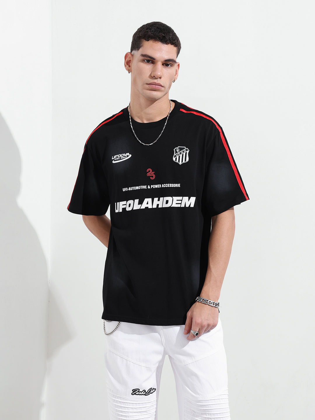 Men's Black Relaxed Fit Graphic Street Wear T-Shirt
