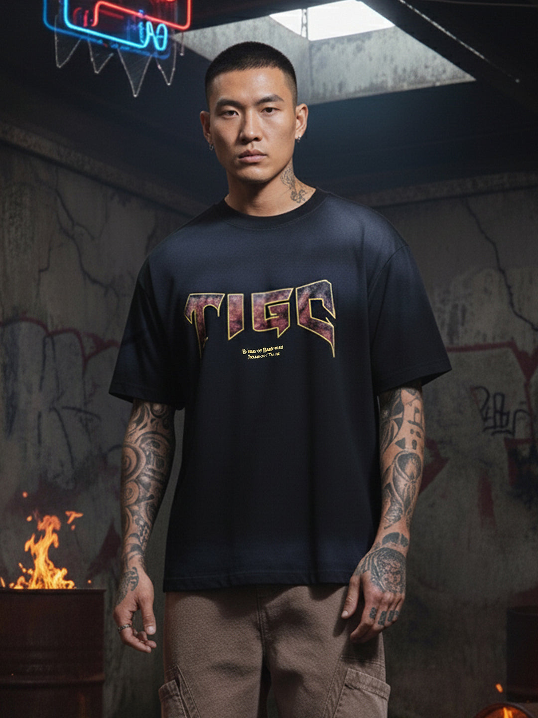 Men's Black Relaxed Fit Graphic Printed 240 GSM Street Wear T-Shirt