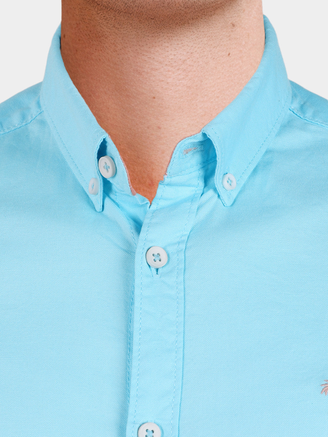 Men's Blue Slim Fit Solid Casual Shirt