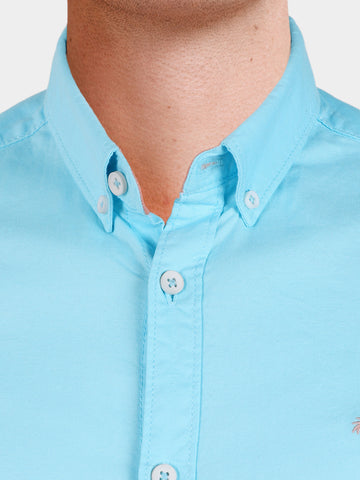 Men's Blue Slim Fit Solid Casual Shirt