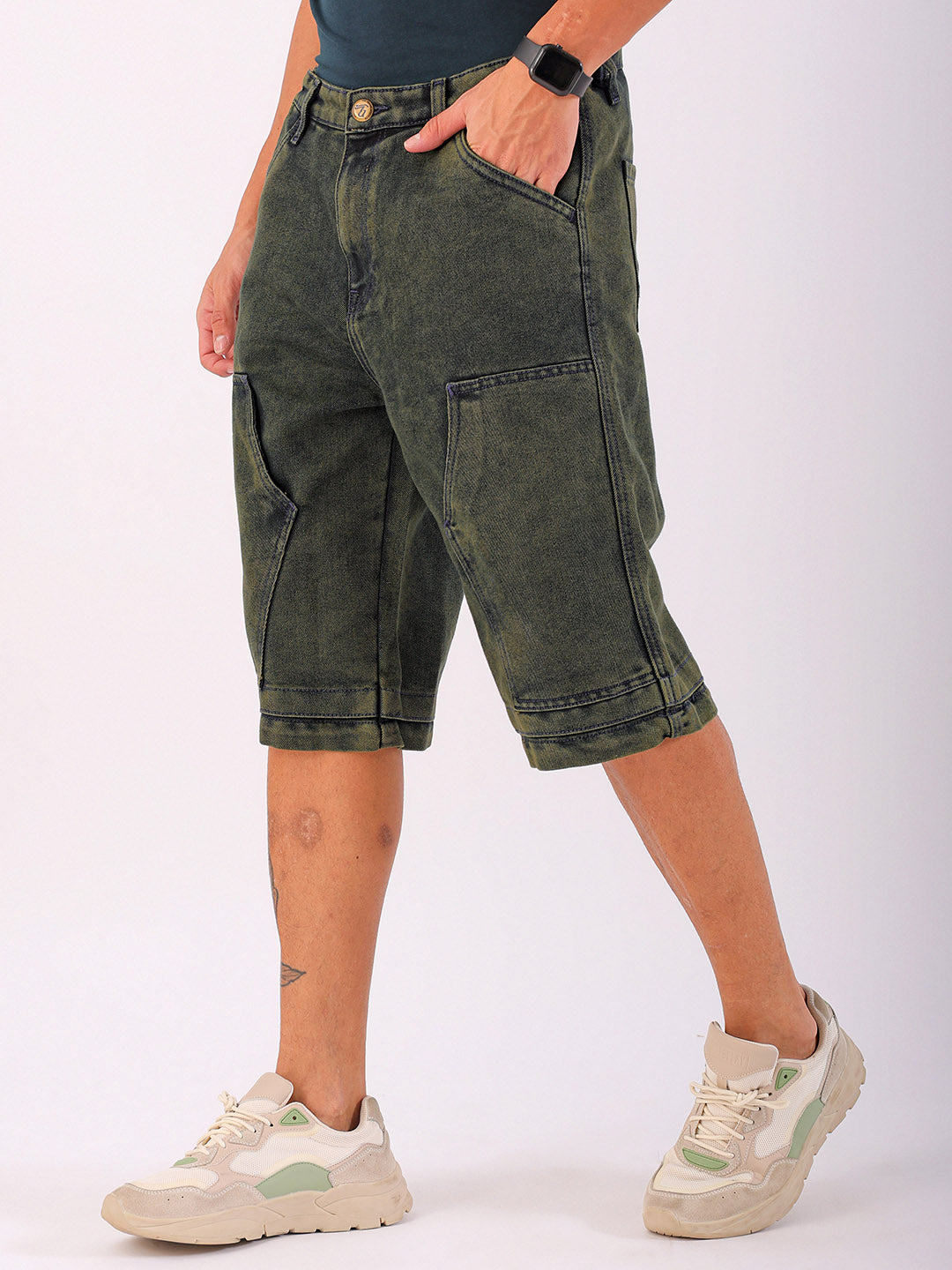 Shop Men's Solid Relaxed Fit Utility Denim Shorts Online.