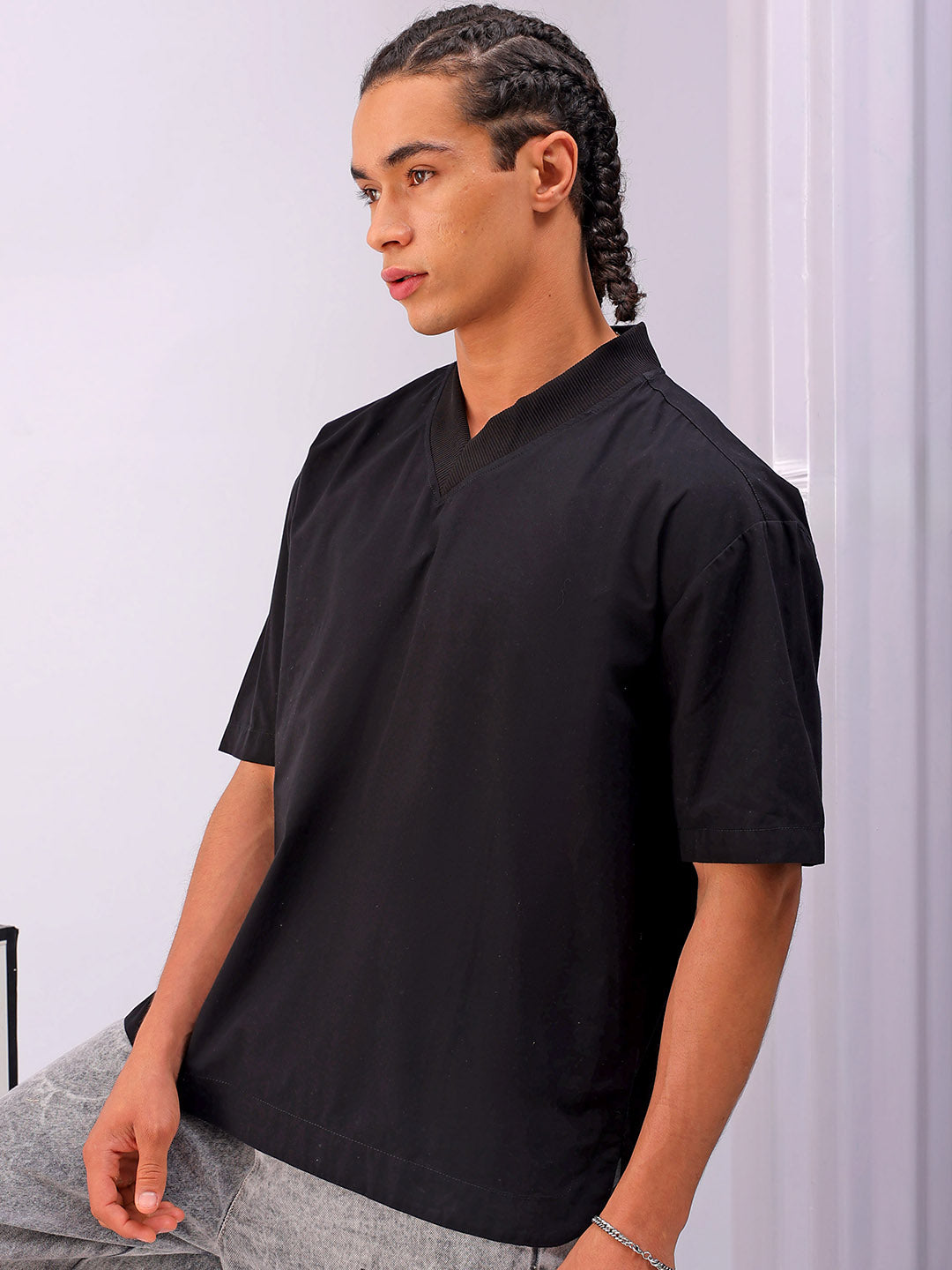 Shop Men's Solid Boxy Fit Shirt Online.