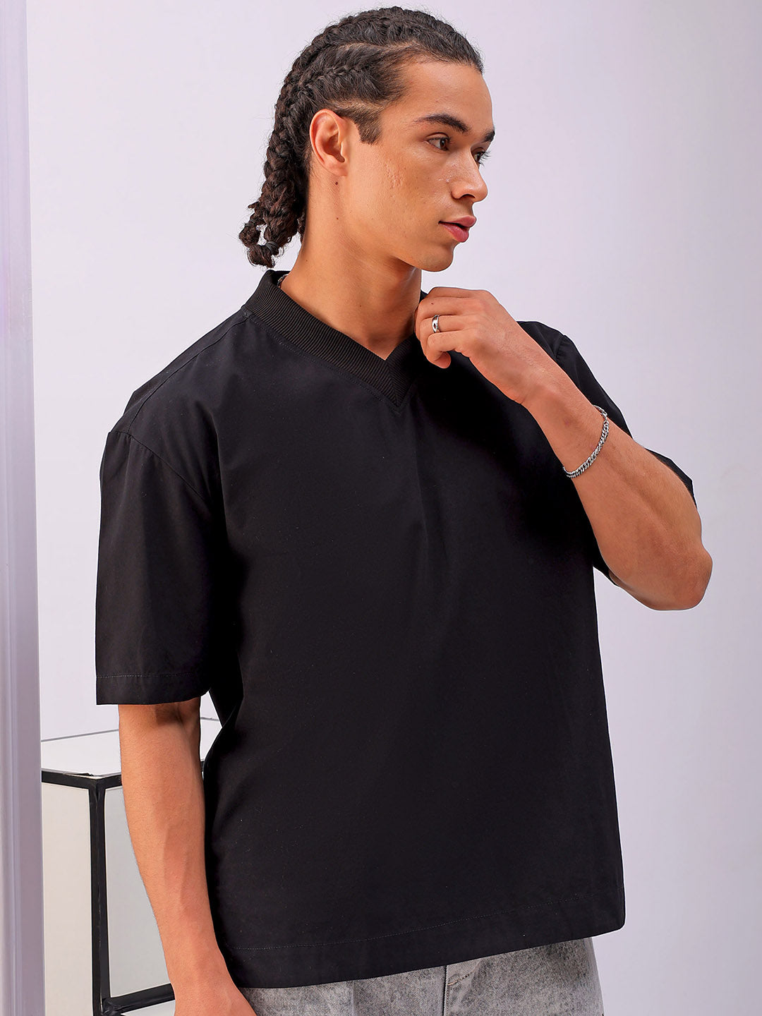 Shop Men's Solid Boxy Fit Shirt Online.